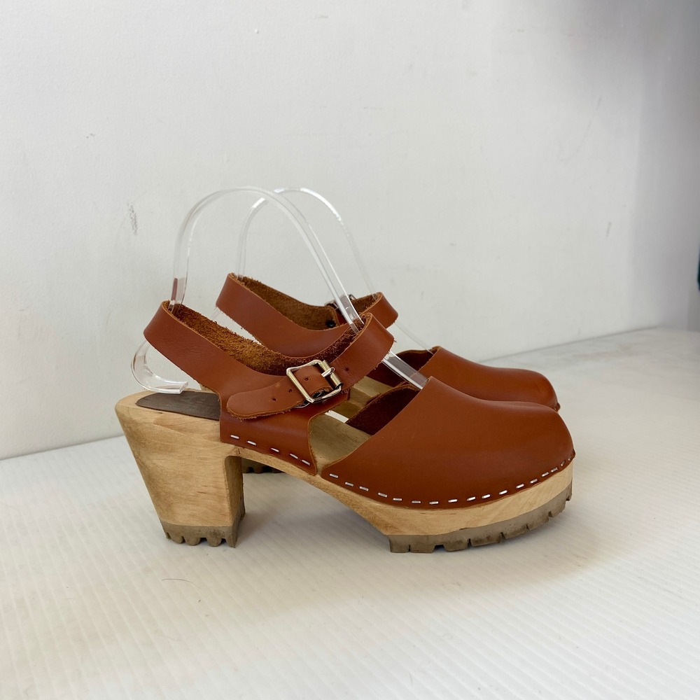 MIA Abba Lug Sole Clogs in Luggage Brown Leather Womens EU 39 US 8.5